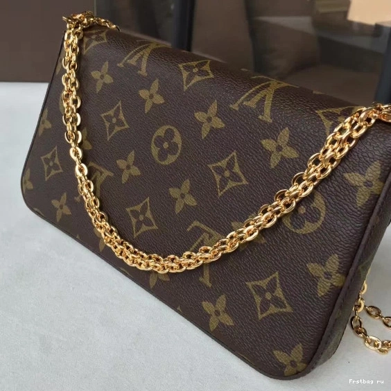 Frstbag ru Vuitton POCHETTE FELICIE Louis 0714